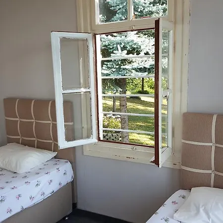 Sunset Village Garden Holiday home *